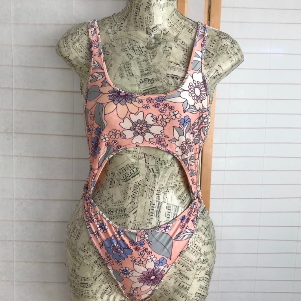 Triangl bathing suit